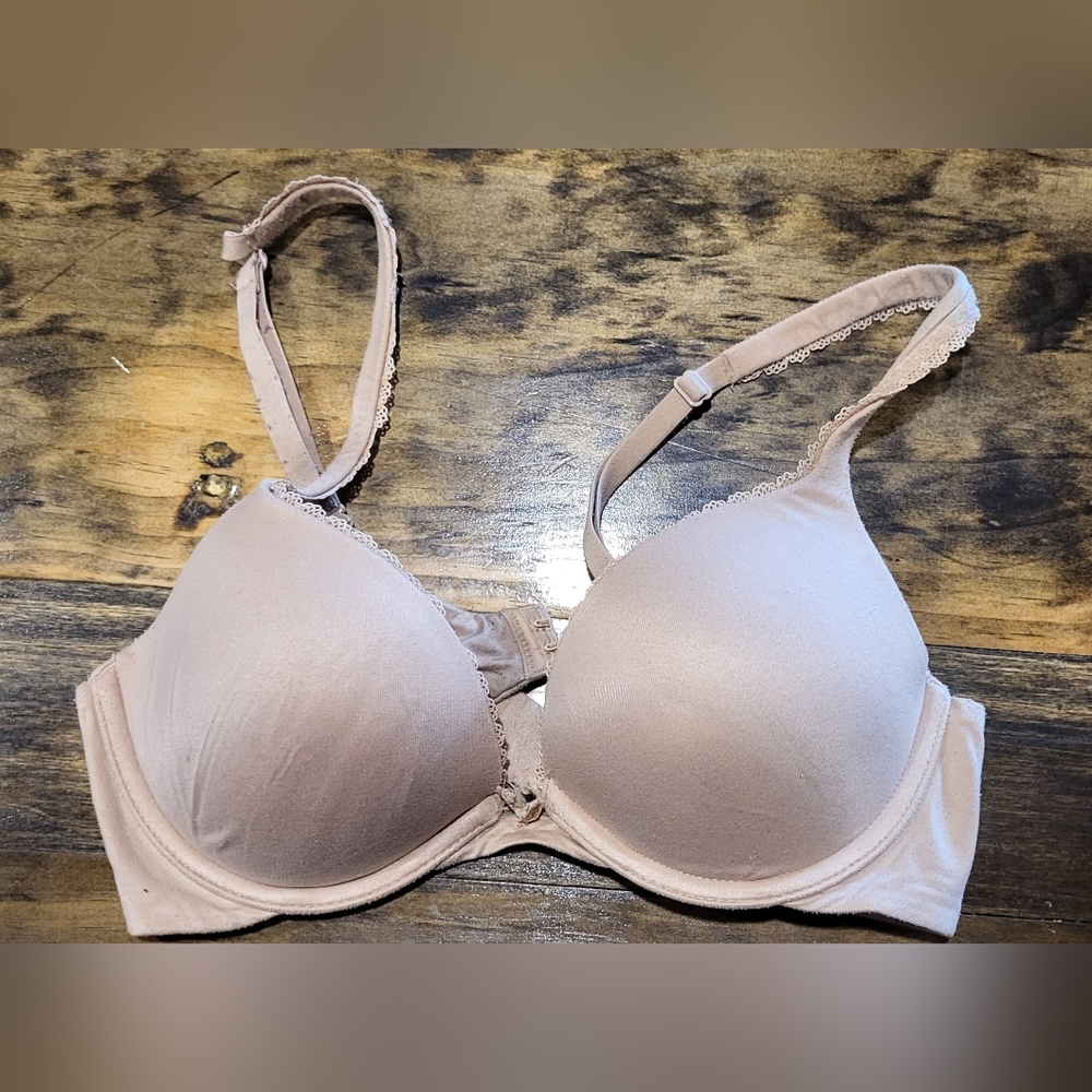 VICTORIA'S SECRET BODY BY VICTORIA PUSHUP 34B BEIGE EXCELLENT CONDITION